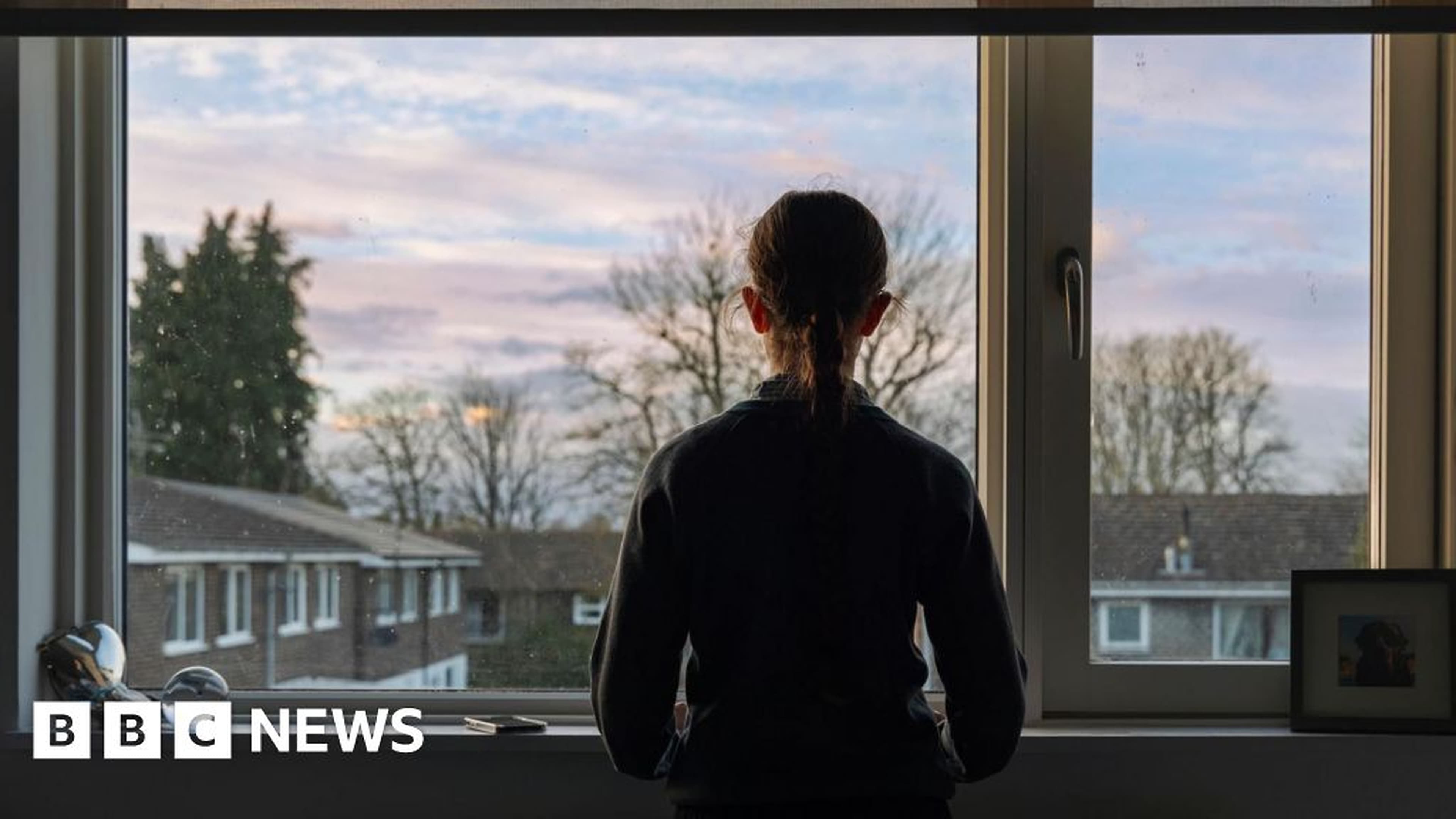 Global Health and Education Watch: NHS England pauses new prescriptions of cross-sex hormones for