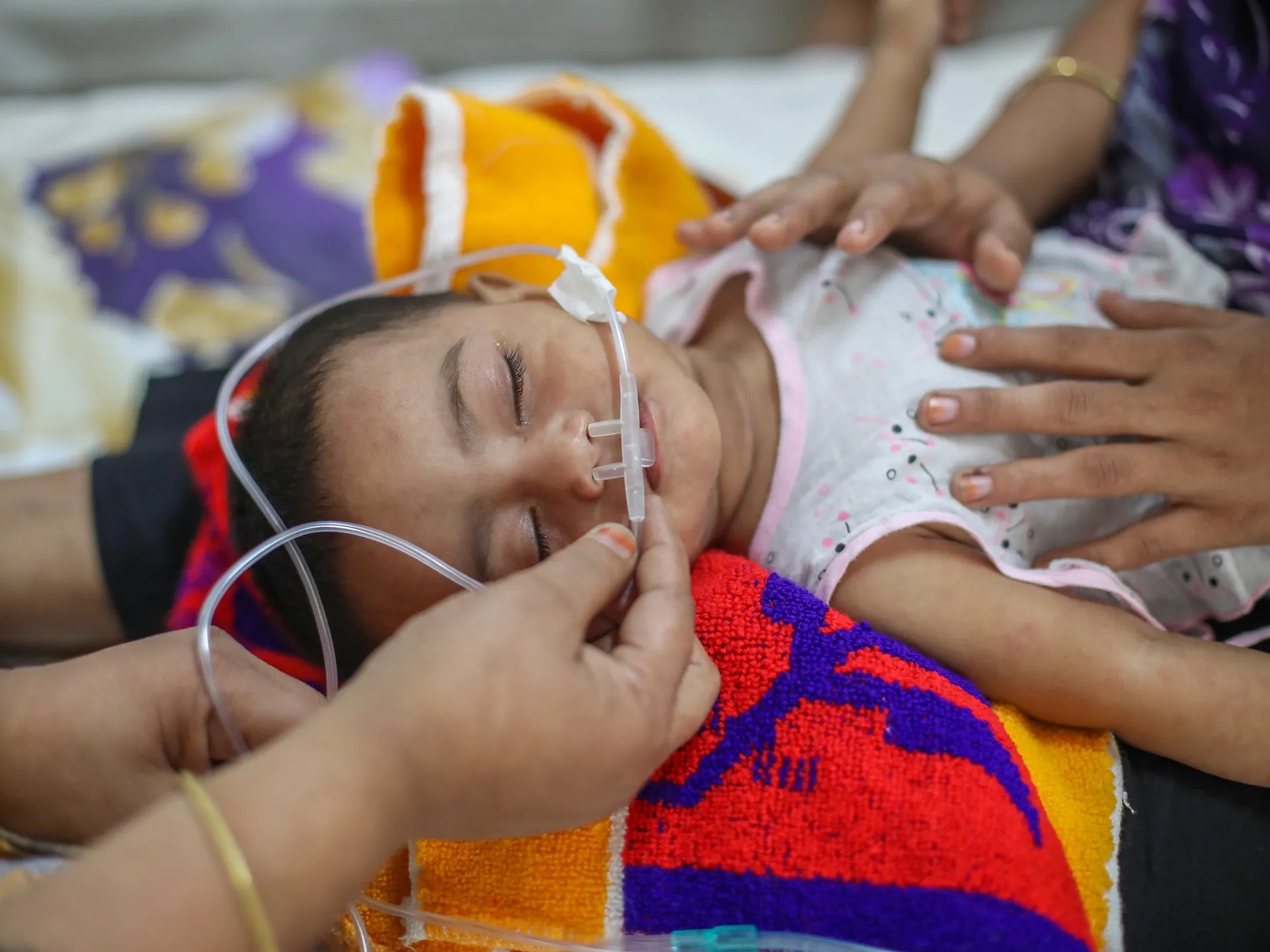Measles Outbreak Claims Over 500 Children in Bangladesh, Igniting Global Health Concerns