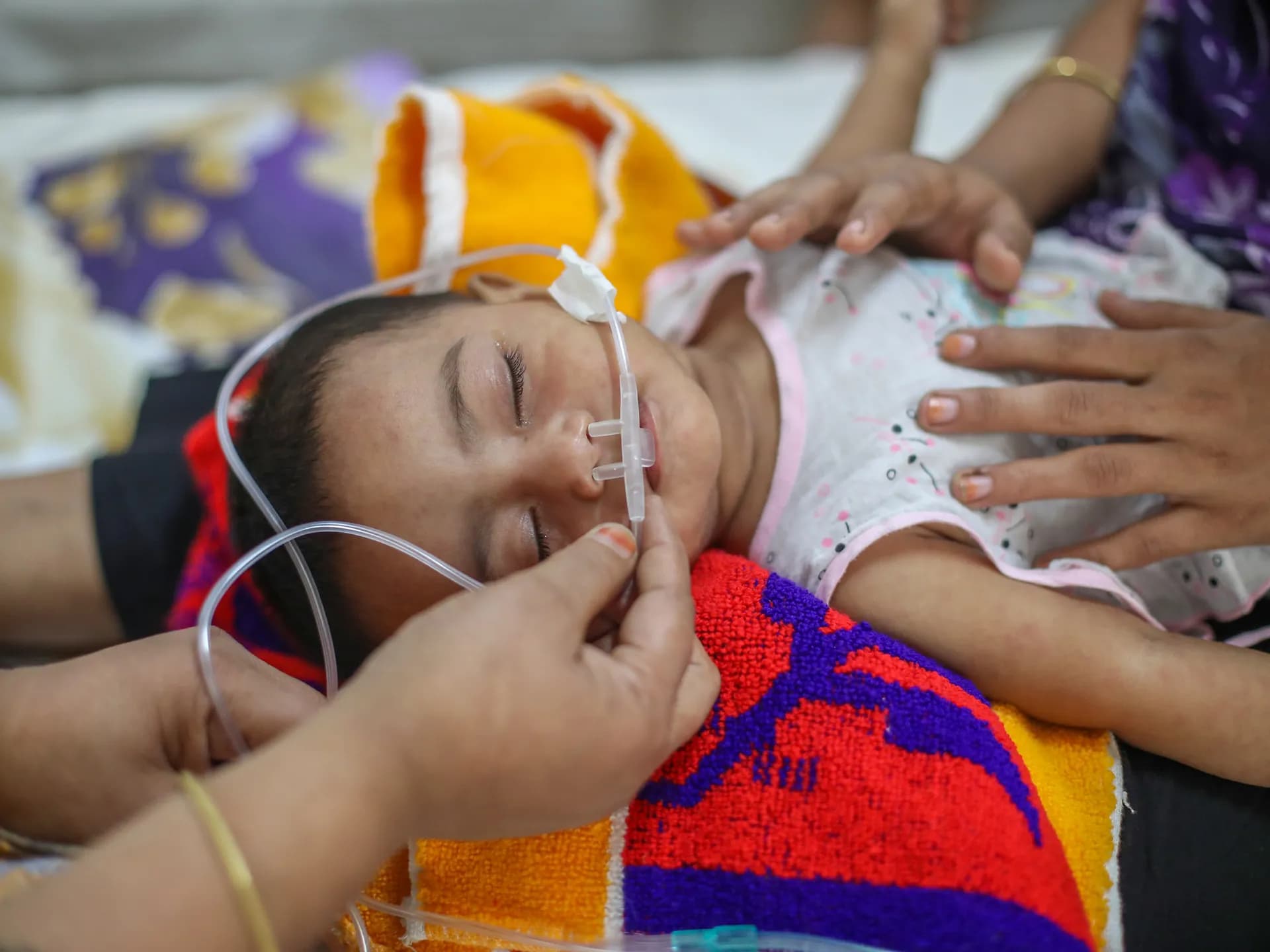 Measles Outbreak Claims Over 500 Children in Bangladesh, Igniting Global Health Concerns