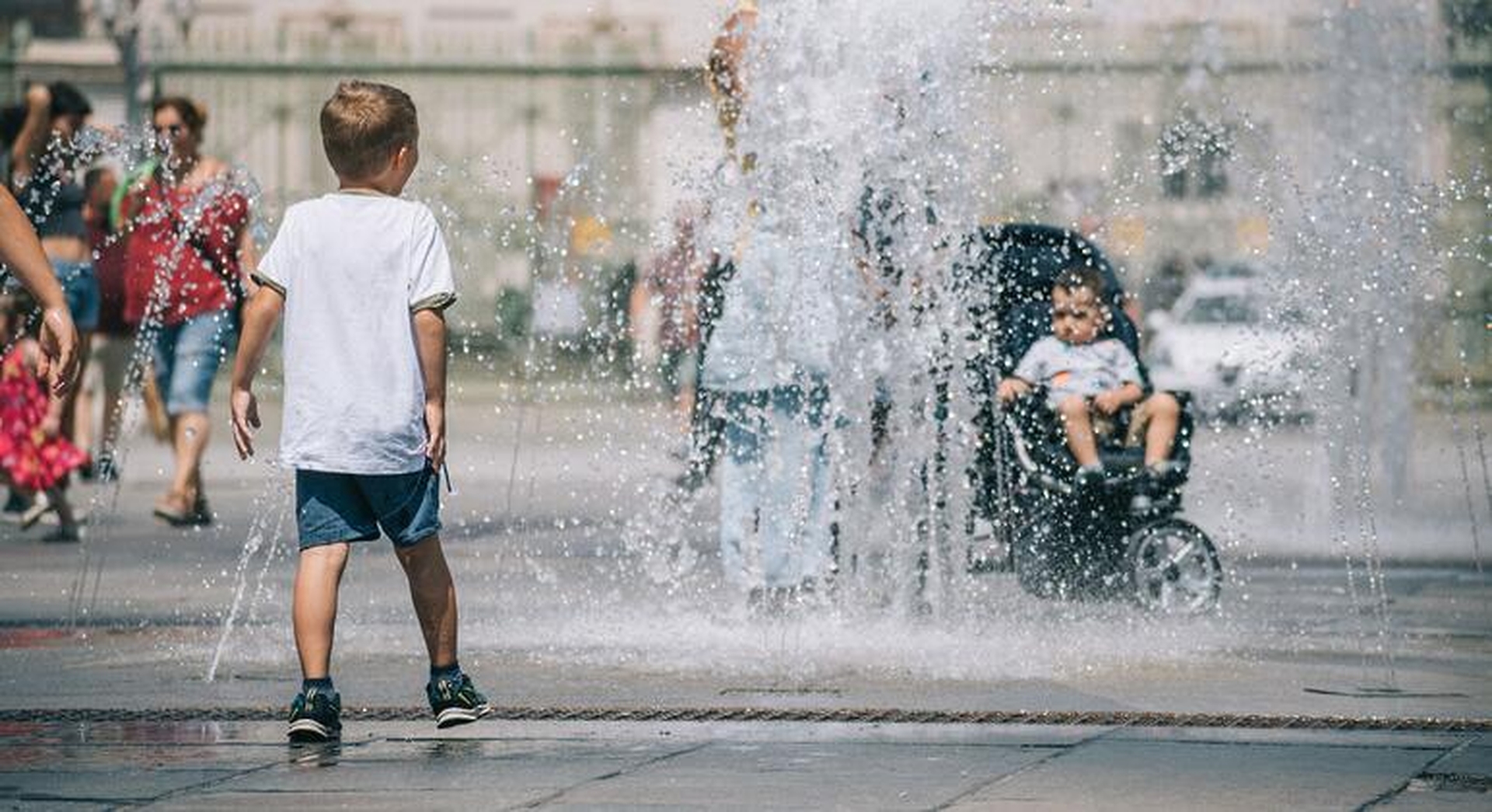 Global Health and Education Watch: Europe heatwave breaks records as UN agencies ramp up