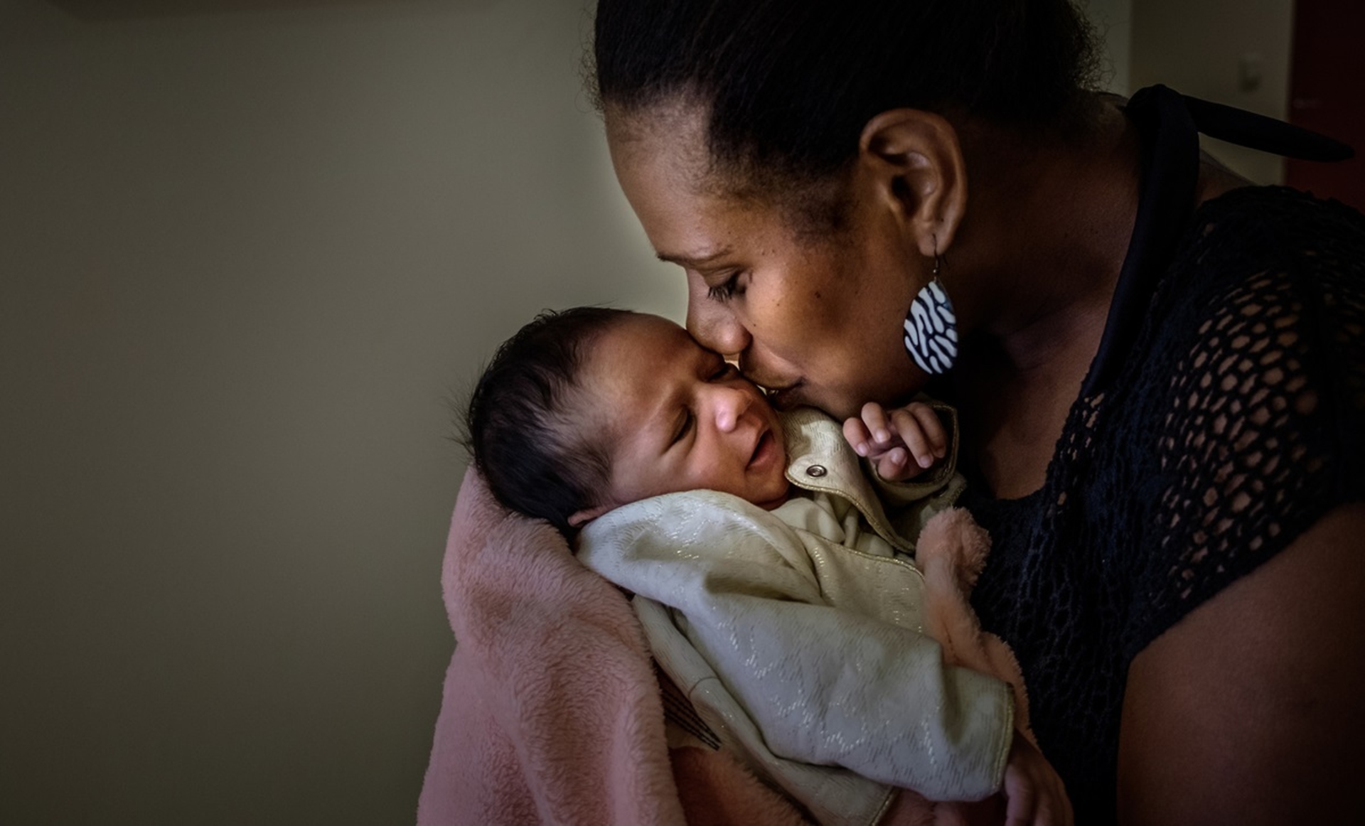 Global Health and Education Watch: Worldwide rally for maternal and newborn health marks World