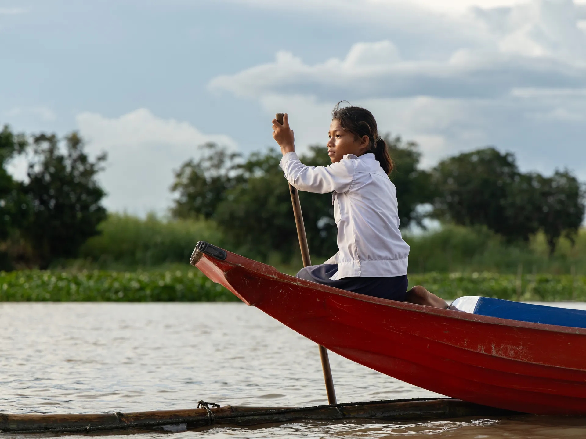 Global Health and Education Watch: Photos: Rising energy prices disrupt education on Cambodia’s Tonle
